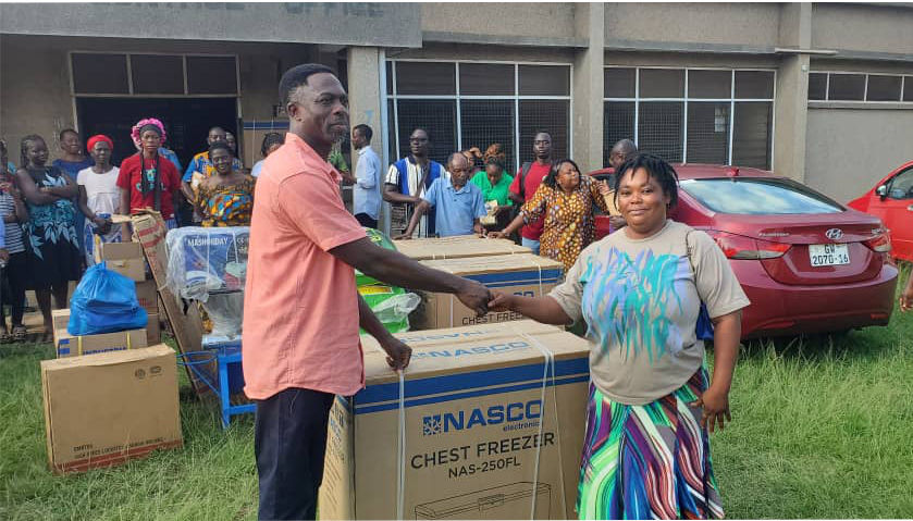 Beneficiaries receive refrigerators 