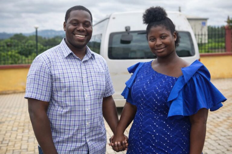 Text Messages That Attract Girls in Ho